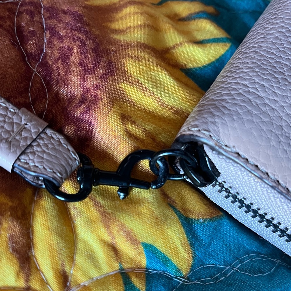 REBECCA MINKOFF REGAN UNIVERSAL WRISTLET - Picture 6 of 7